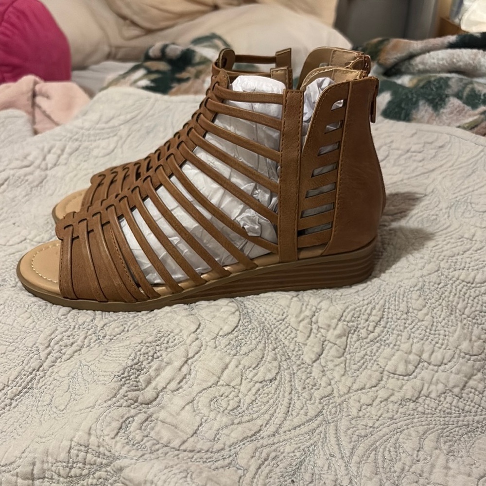 Women's Tan Gladiator Sandals
